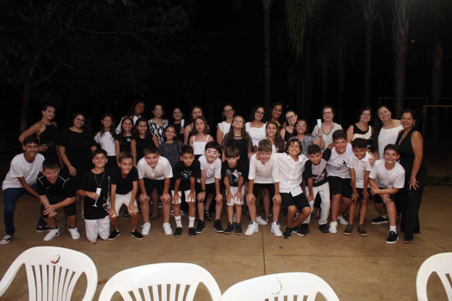 Festa do Preto e Branco do 5º Ano